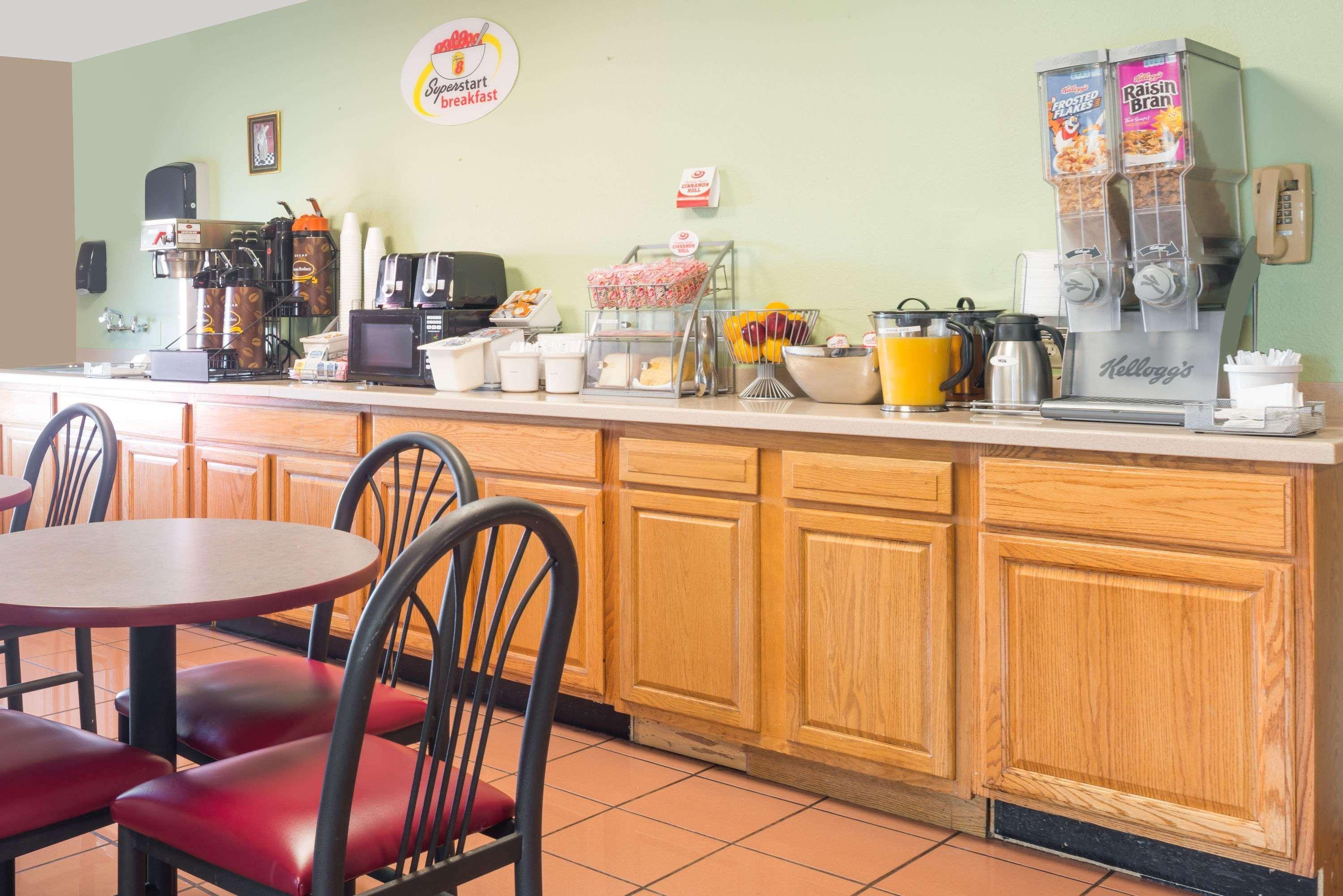 Super 8 By Wyndham O'Fallon Mo/St. Louis Area Εξωτερικό φωτογραφία